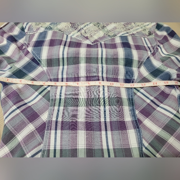 EUC•Guess Plaid Long Sleeve Embroidered Shirt with Pearl Snaps•Medium•💜💚🤍💙 - Picture 7 of 14